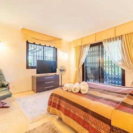 Apartment Elegant 3bedroom In La Quinta Marbella